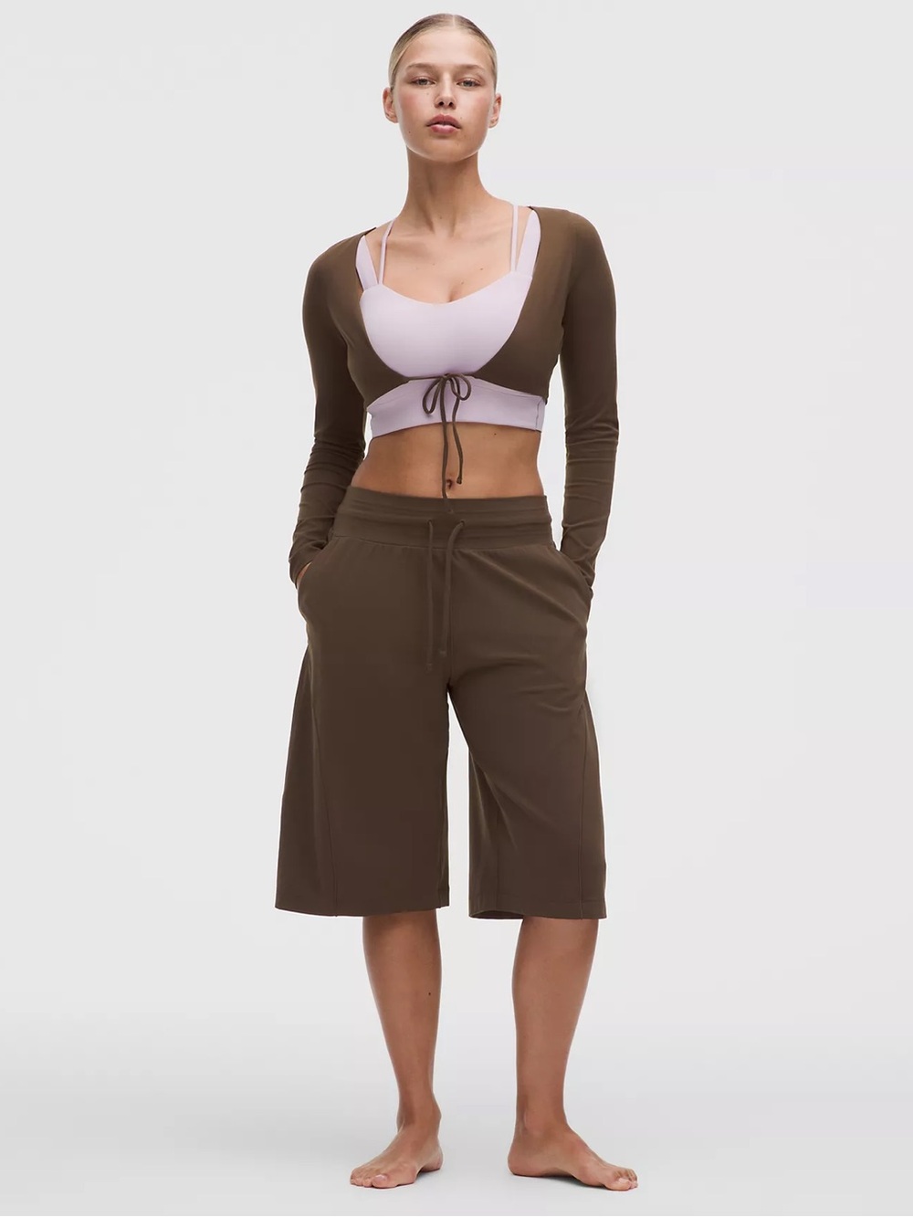 Lululemon Groove Mid-Rise Relaxed Bermuda Short Walnut